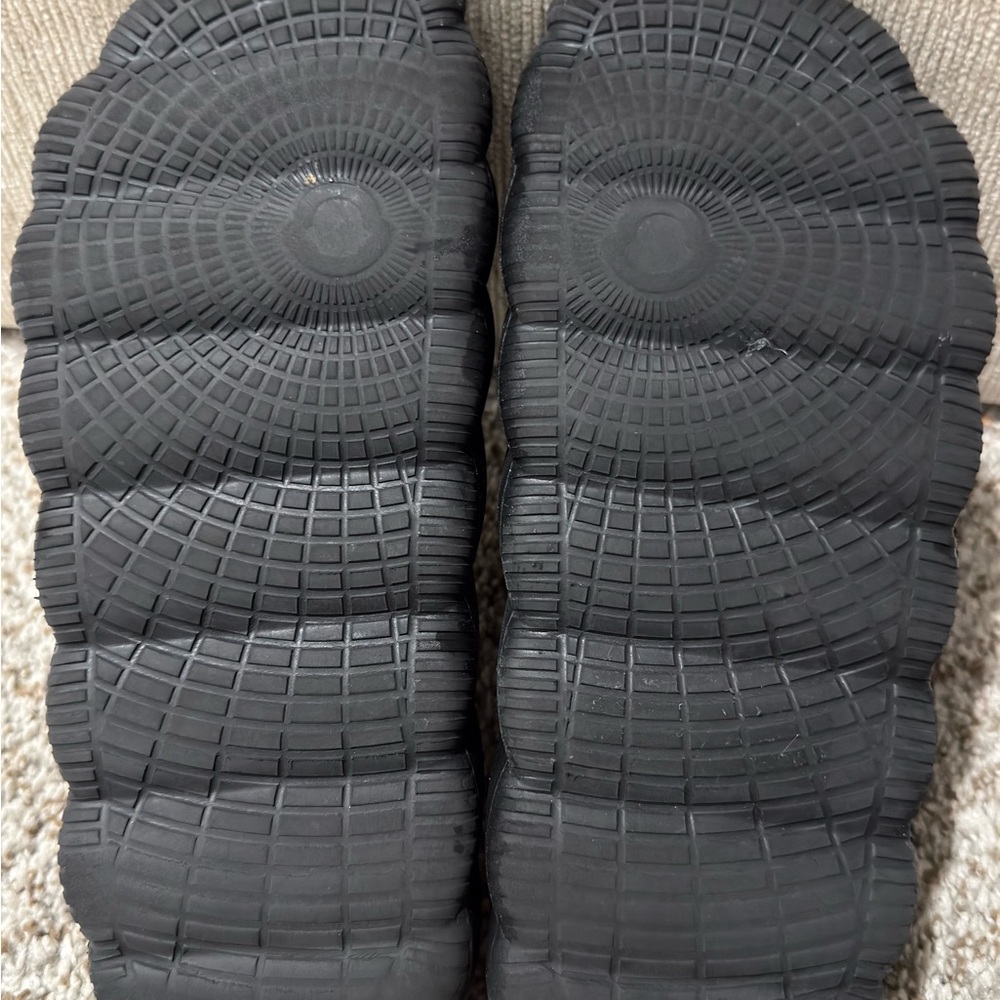 Moncler Black Padded Logo Slide Sandals size 7.5 US 38 EU - Picture 3 of 5